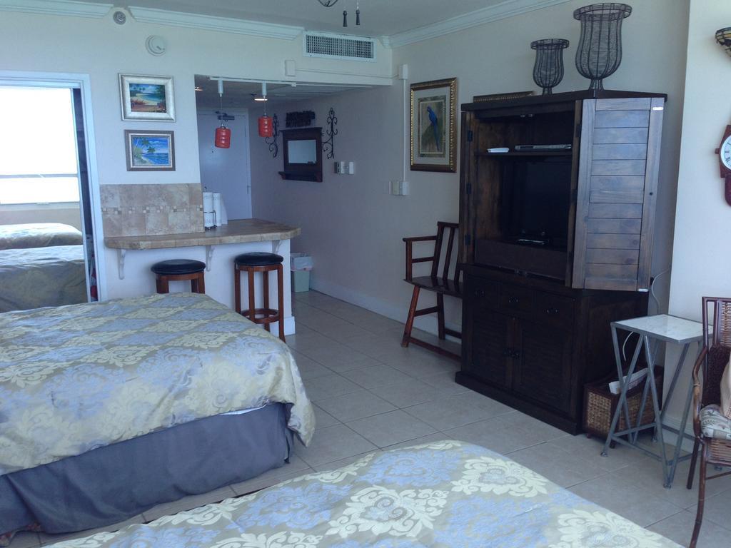 Ocean Front Studio Units ميامي بيتش المظهر الخارجي الصورة
