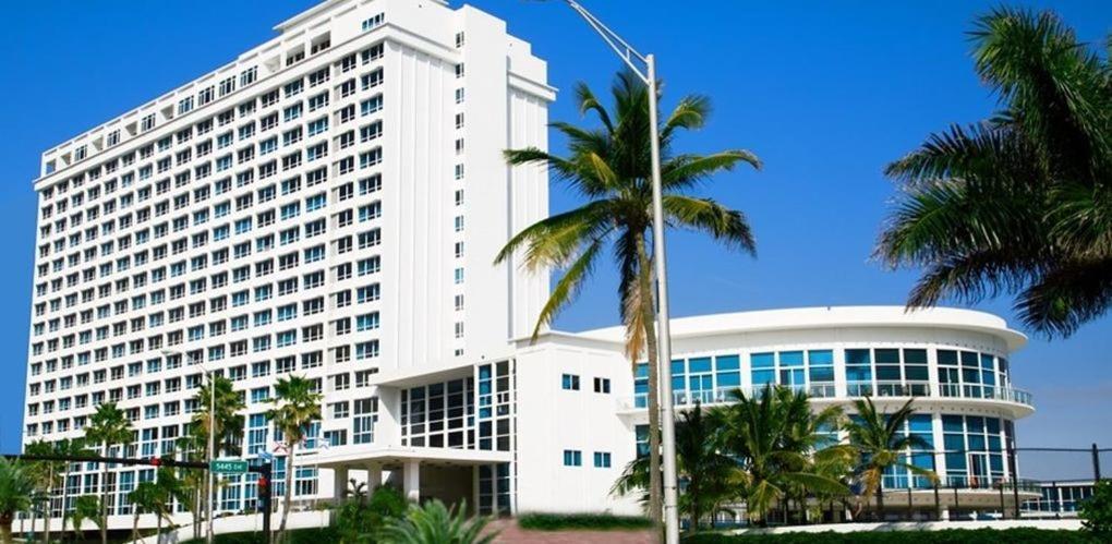 Ocean Front Studio Units ميامي بيتش المظهر الخارجي الصورة
