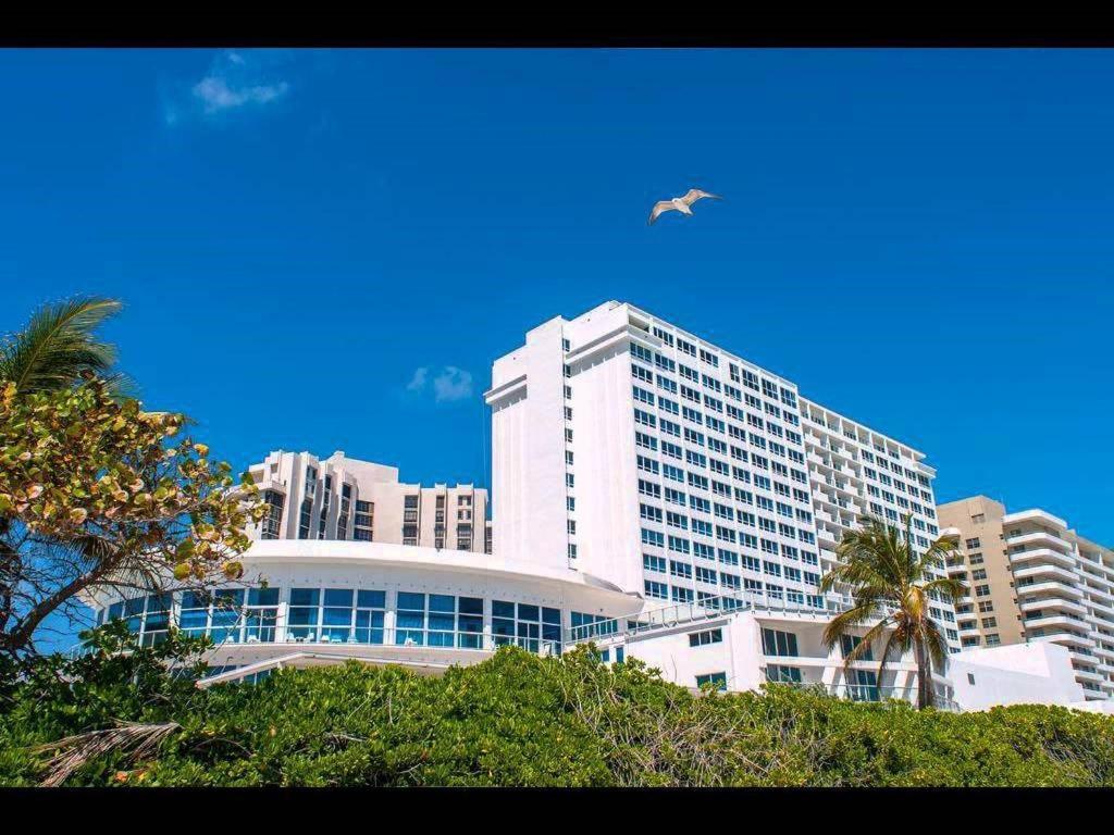 Ocean Front Studio Units ميامي بيتش المظهر الخارجي الصورة