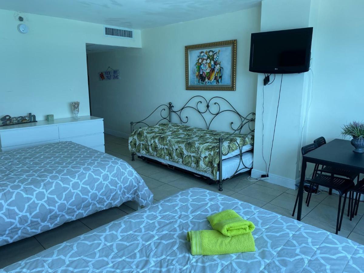 Ocean Front Studio Units ميامي بيتش المظهر الخارجي الصورة